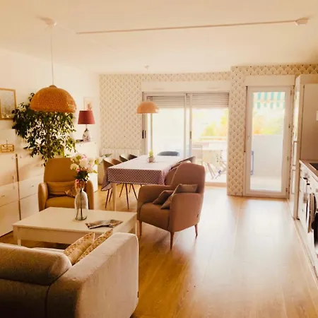 Magnifique T2 - Terrasse Ensoleillee Et Parking Prive * Antibes